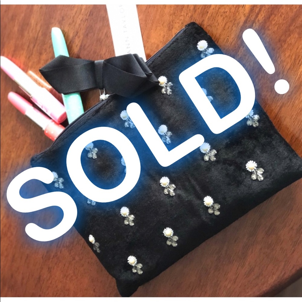 ✖️SOLD ✖️Black Makeup Cosmetic Bag
